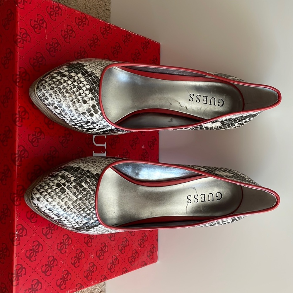 Guess Multi color Heels 6.5M